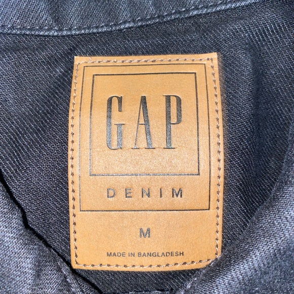 Gap black denim jacket women’s cropped size medium - Picture 2 of 2